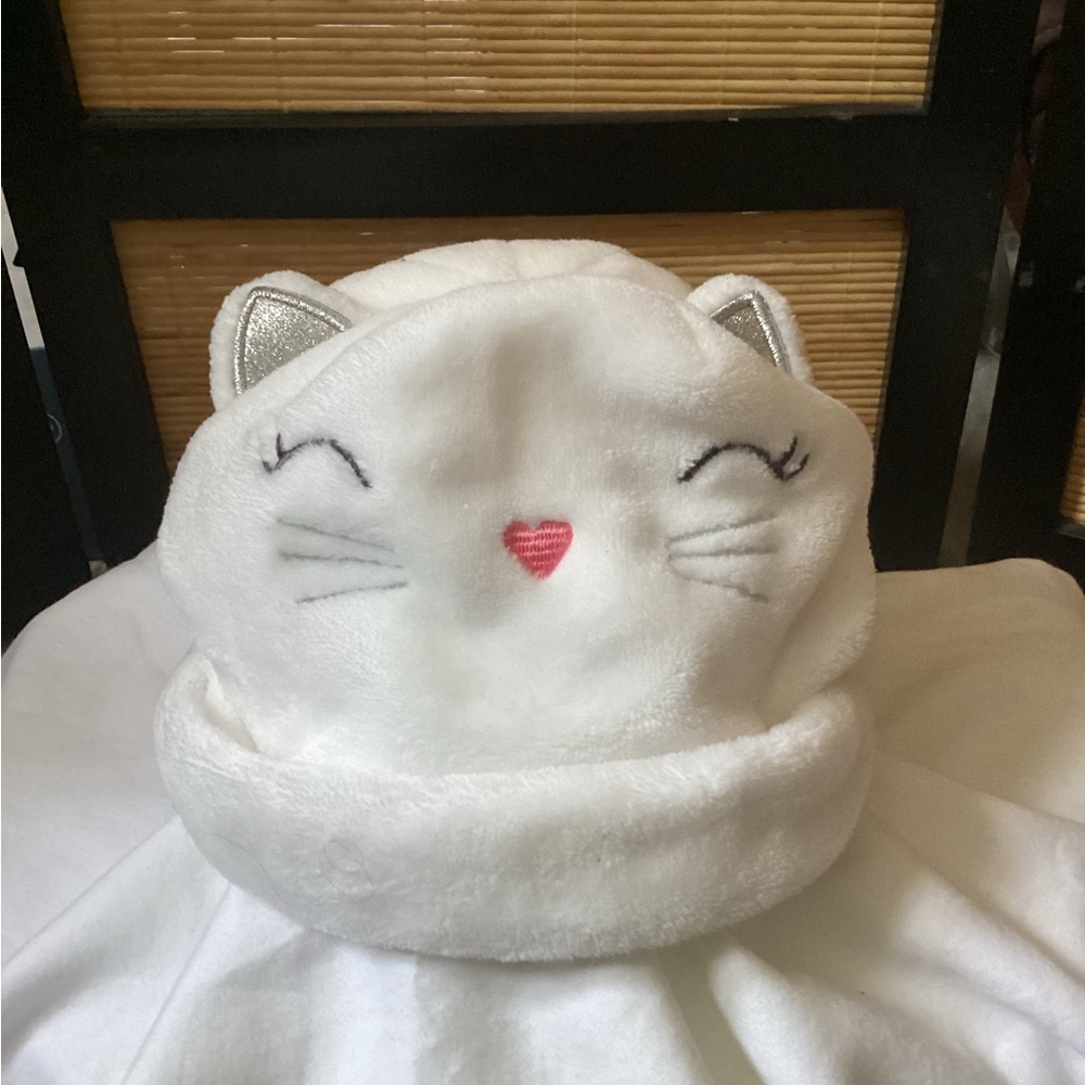 💗 Carter's Cat Winter Hat Sz 12 - 24 months White NWOT